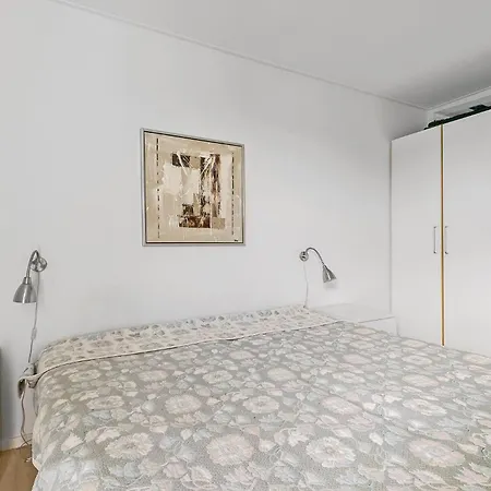 Sopark Lejl, 16 Apartment
