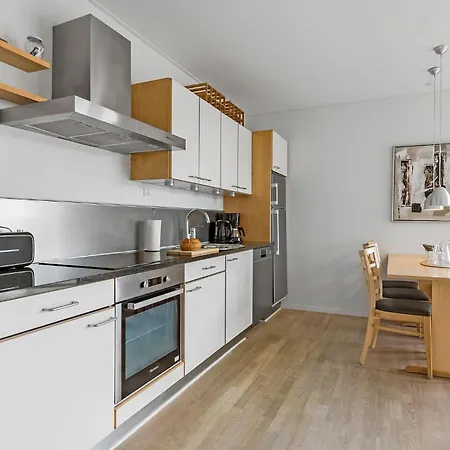 Sopark Lejl, 16 Apartment